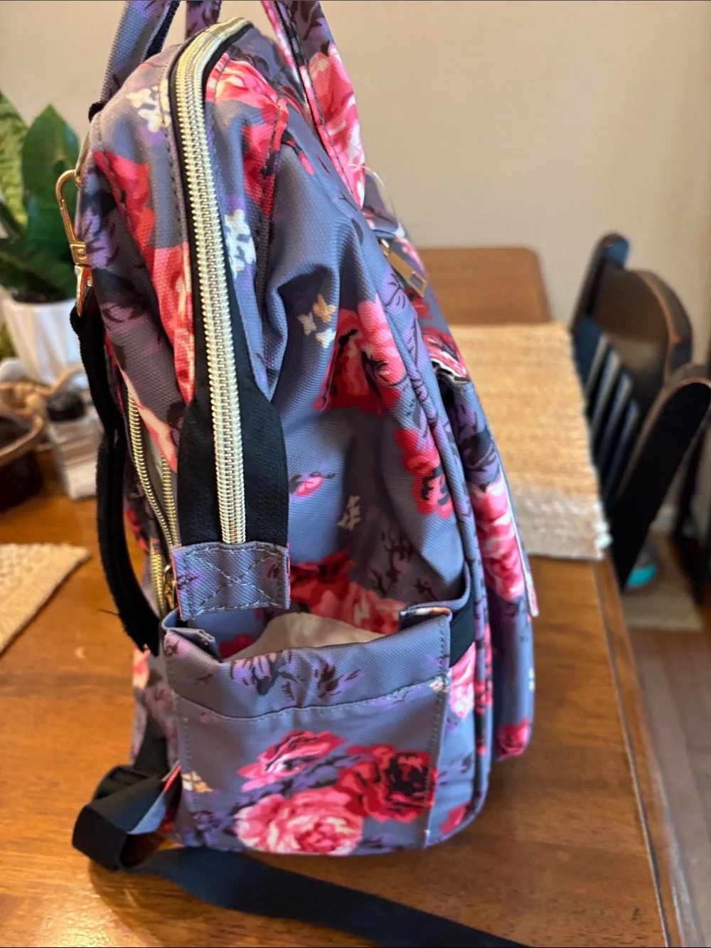 Floral Print Women’s Tote Bag - Pink Roses on Gray - Unbranded